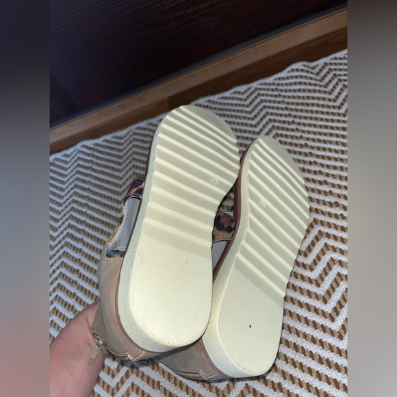 NWOT Shein size 40 cheetah print zip up back sandals - Picture 6 of 6